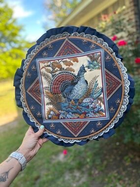 Round Navy Decorative Wall Hoop with Game Bird